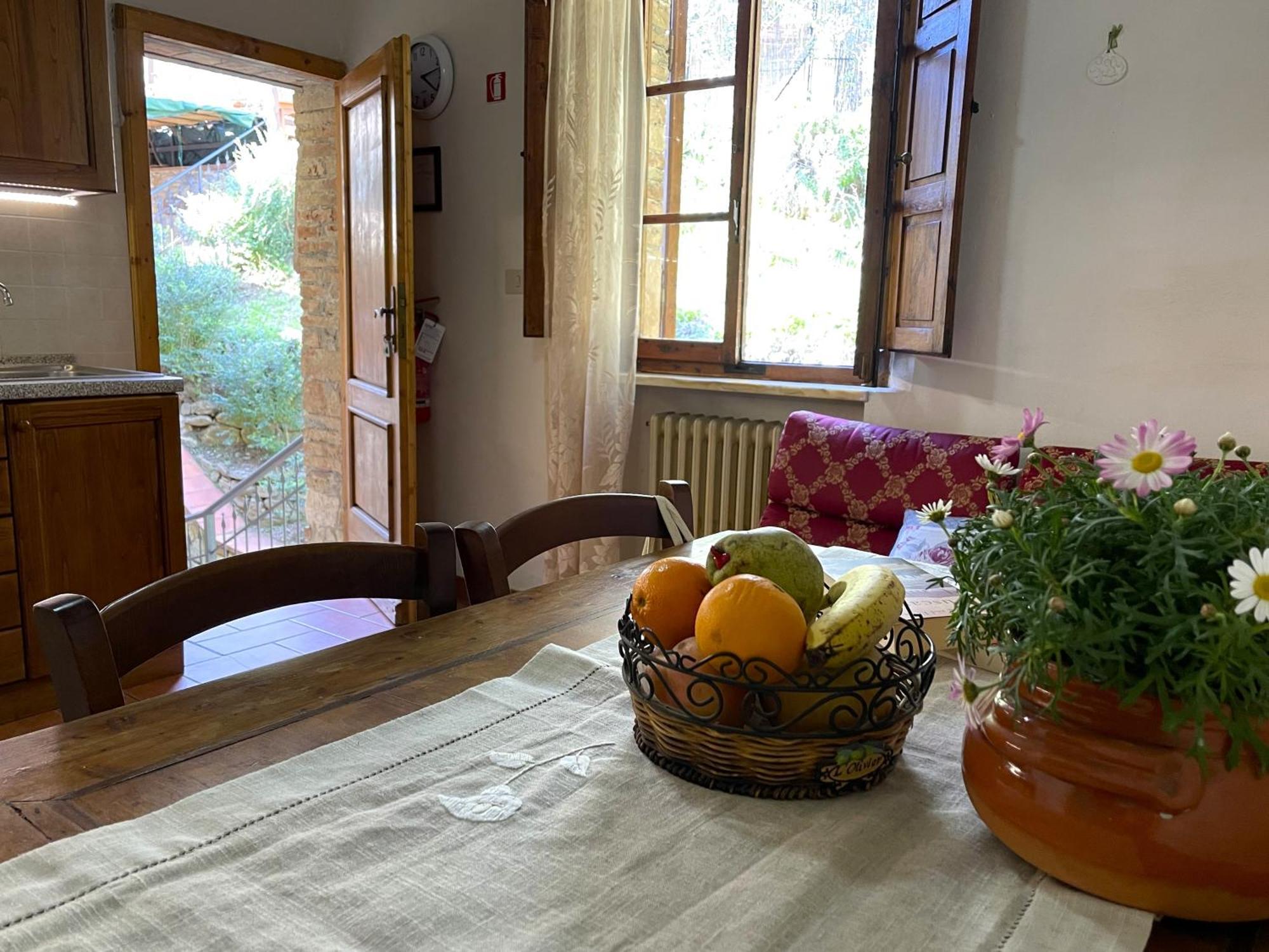 Agriturismo Vernianello Поджибонси Экстерьер фото